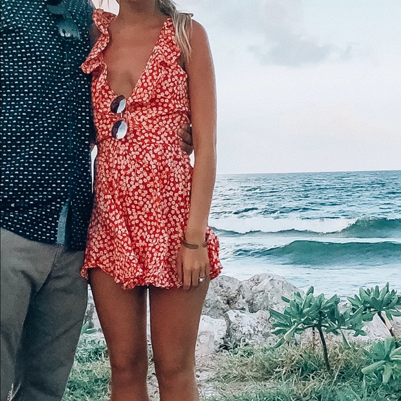 Red romper ⚡️⚡️ - Picture 3 of 3